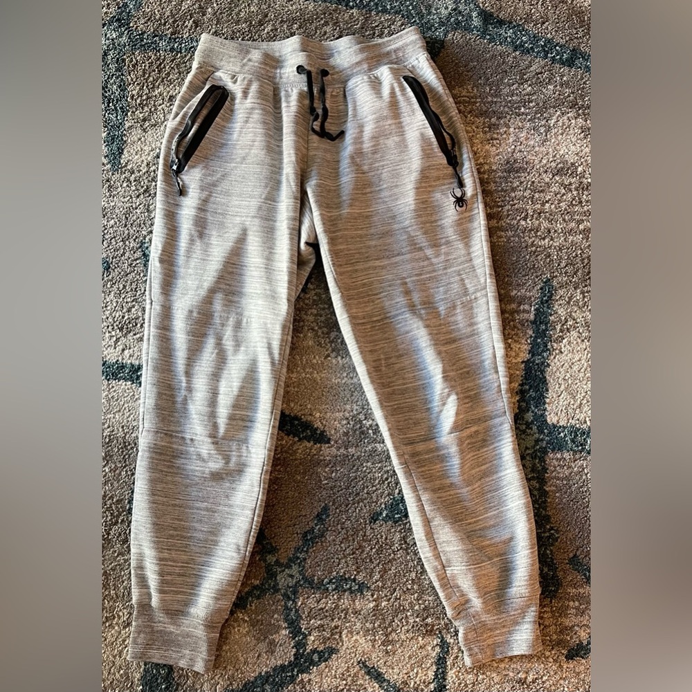 Previously loved men’s Spyder proweb jogger sweatpants